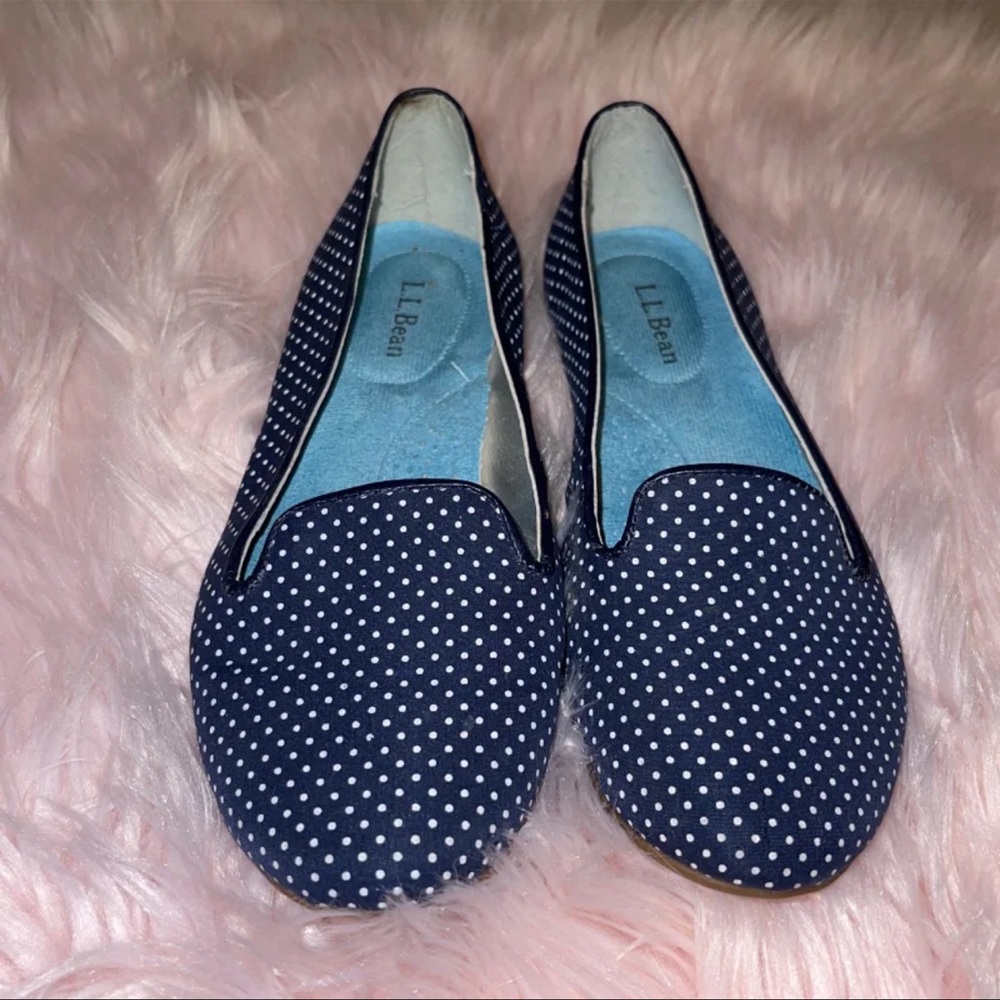 L.L. BEAN blue polka dots flats